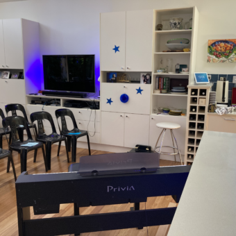 Blue themed Piano, wine and cheese night